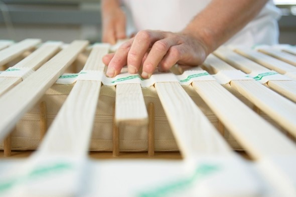 Inserting Slats by Hand