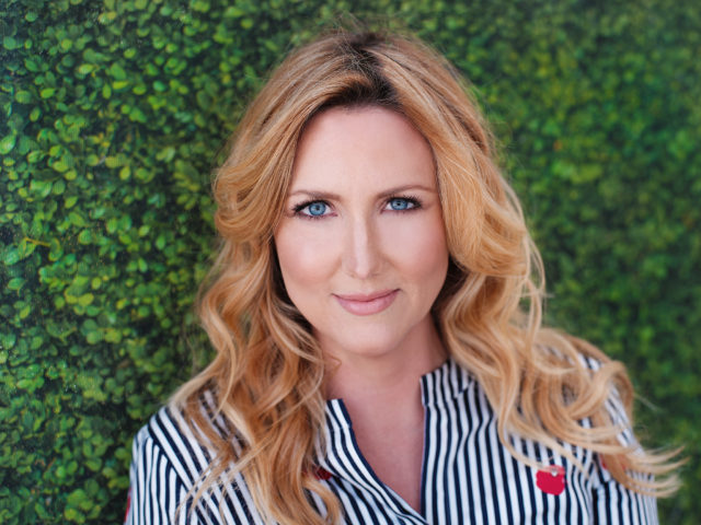 Dr. Wendy Myers headshot